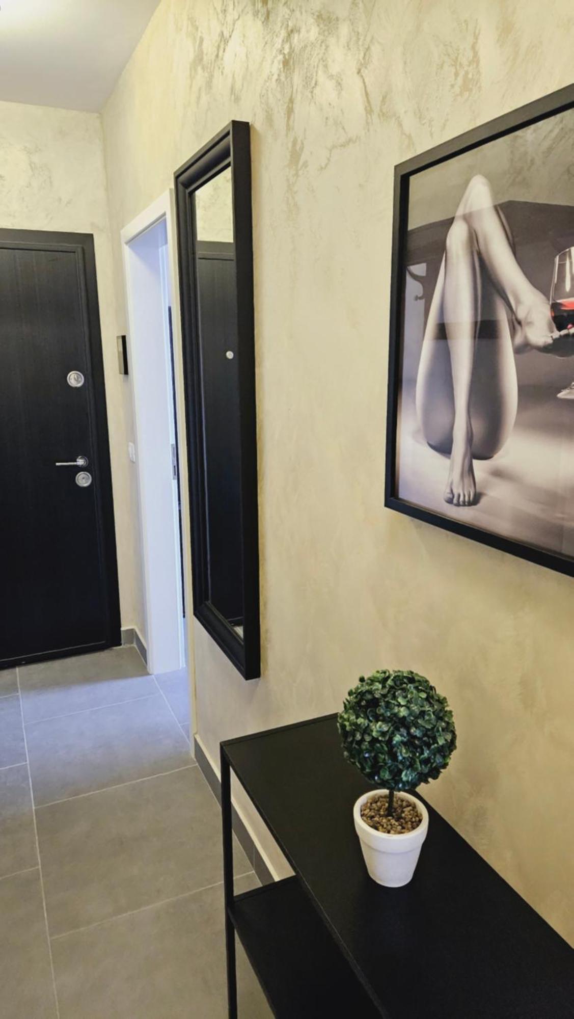 Cozy Apartments - Panoramic Suites Near Coresi Mall #Brașov Exterior foto